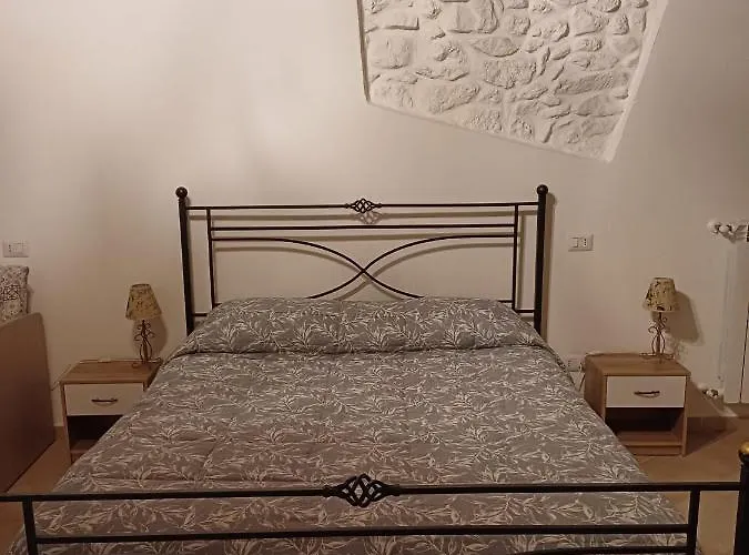 Il Vicolo House